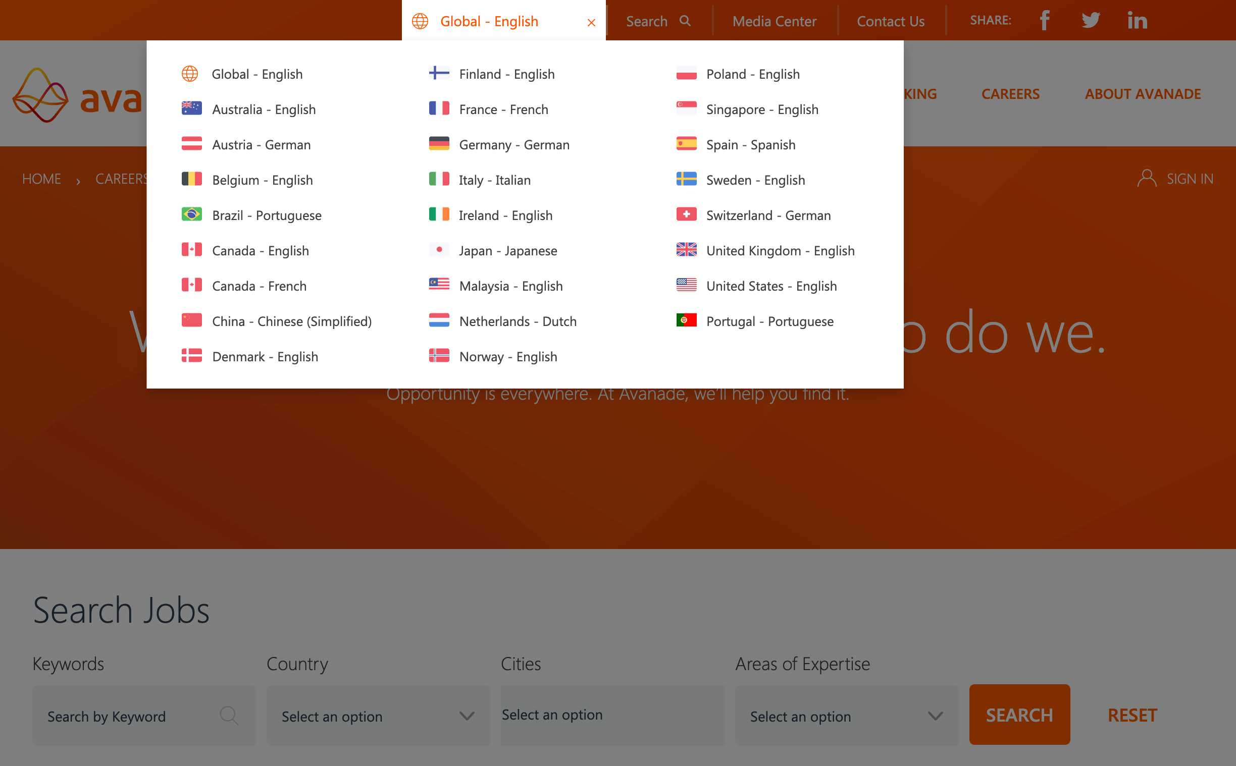 Eine Karriere-Landing Page von Avanade mit 26 verschiedenen Optionen für Sprach- und Regionseinstellungen.