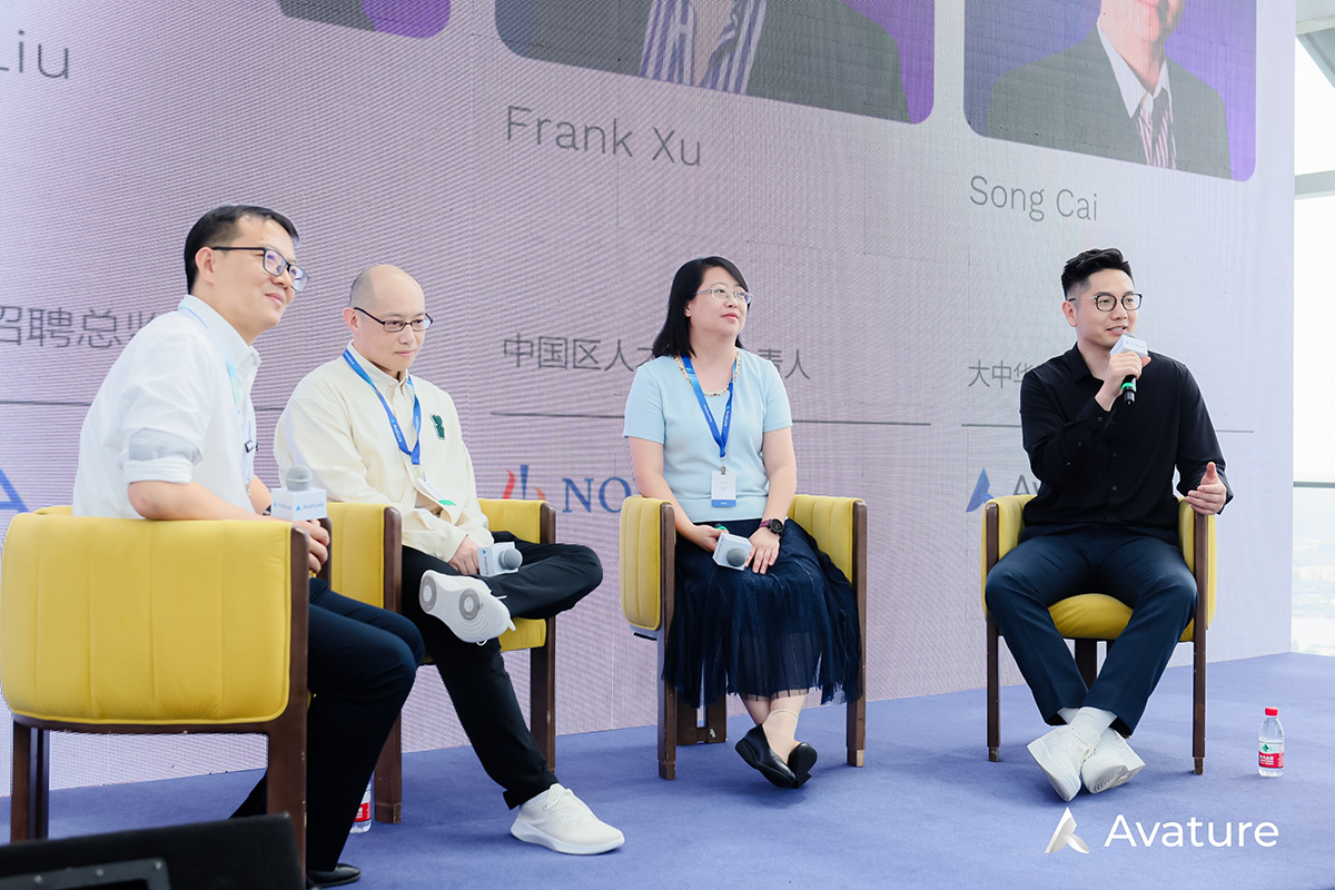 Panelists discussing how businesses can build truly agile organizations capable of rapid response]