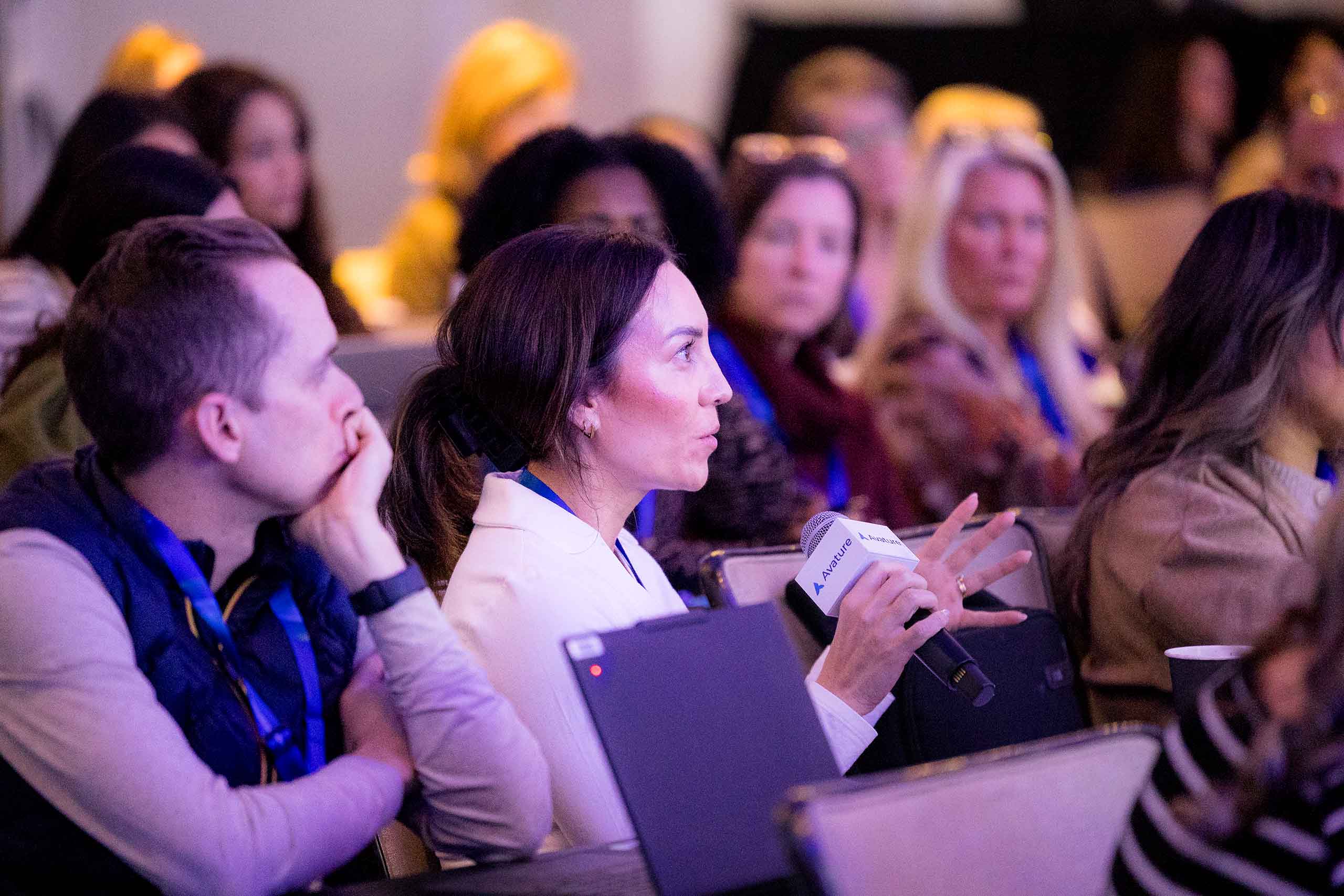 An attendee asking a question at #AvatureUpfrontUS 2025